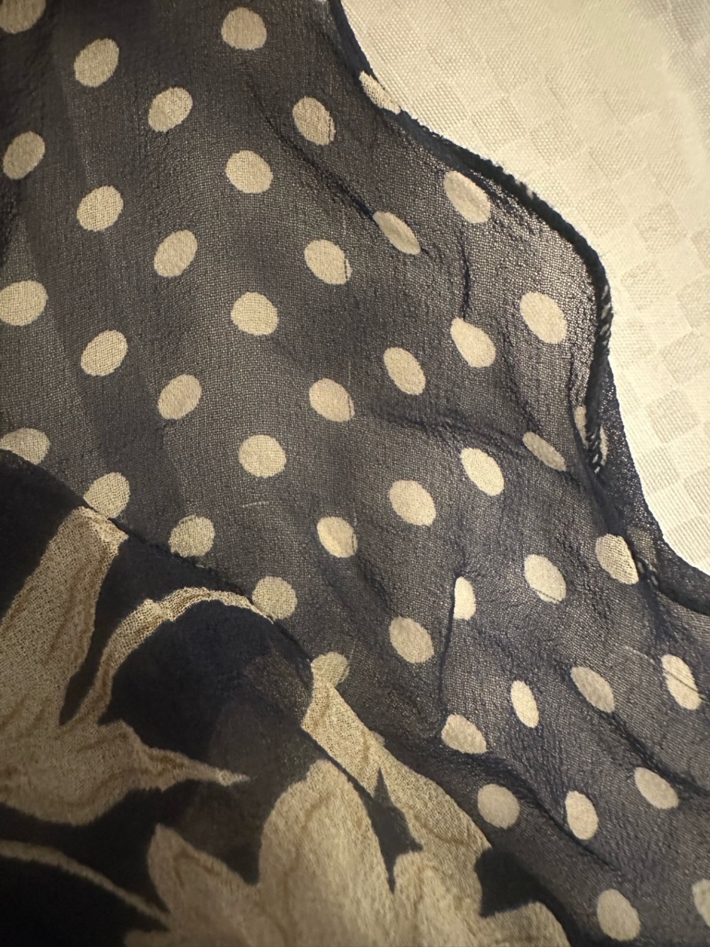 Lauren Ralph Lauren Floral 💯 Silk Scarf Black and Cream, polka dots - Picture 13 of 15